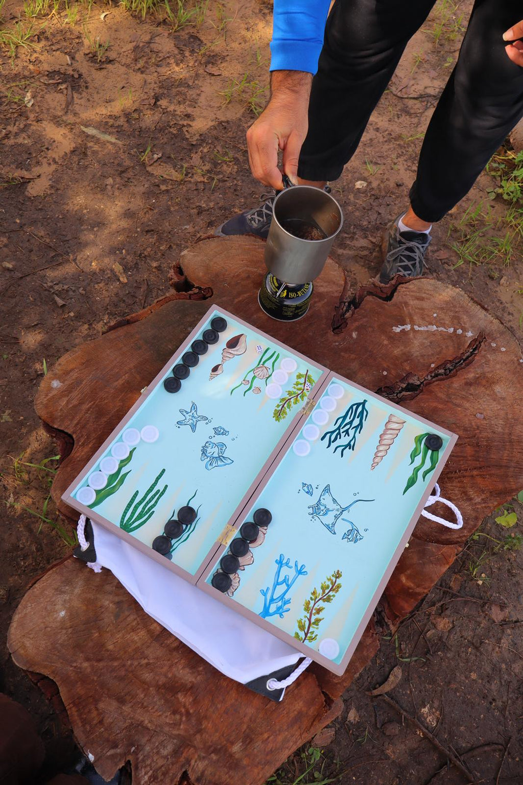 שלוות המצולות