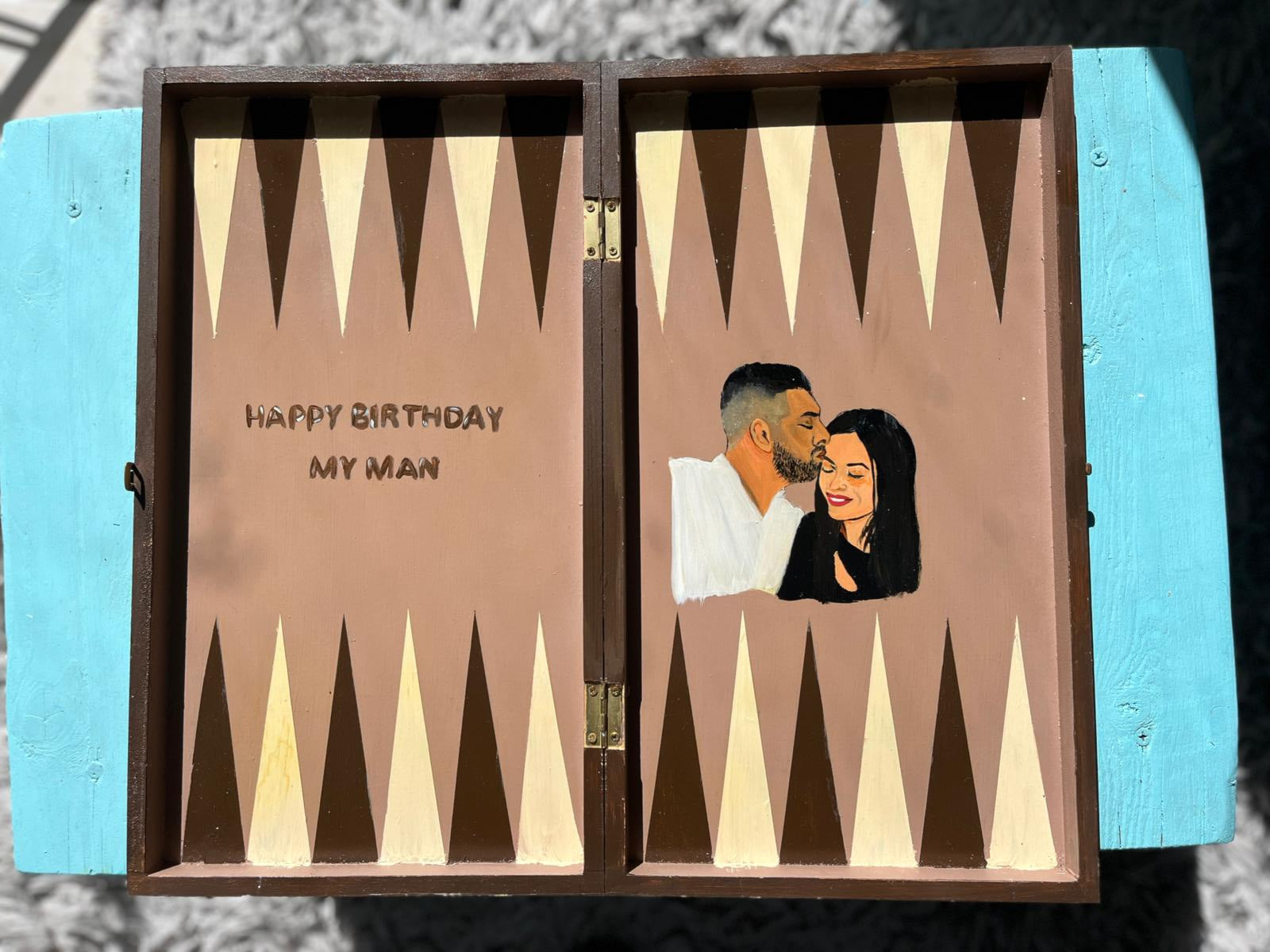 דמות/שתי דמויות עם תווי פנים+משפט